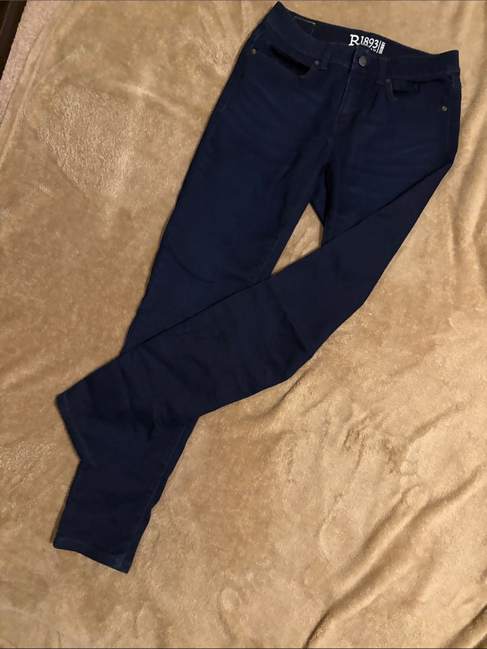 Vintage Roebuck 1893 Navy Skinny Jeans for Women in Size 6